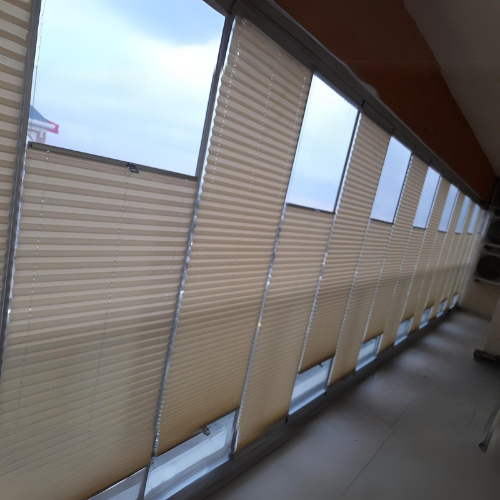 pencere jaluzi
